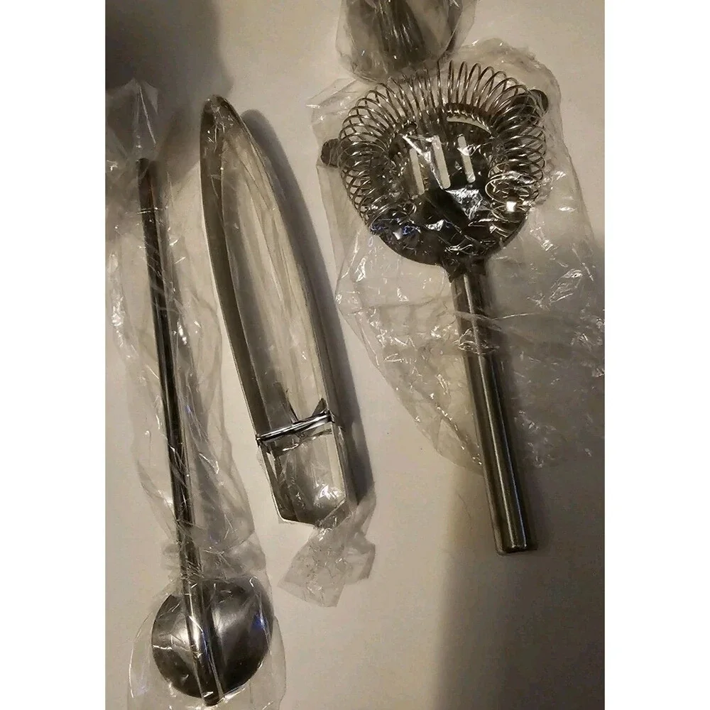 Cocktail Shaker Tipsy Tools Bartending Kit NIB NEW